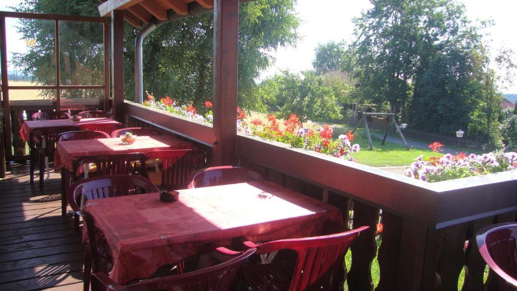 Mettenberger Hof - Pension Графенхаузен Екстериор снимка
