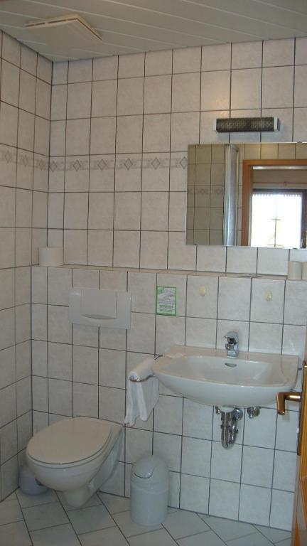 Mettenberger Hof - Pension Графенхаузен Стая снимка