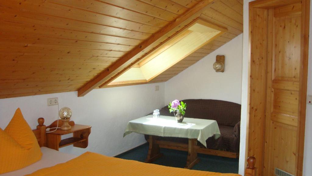 Mettenberger Hof - Pension Графенхаузен Екстериор снимка