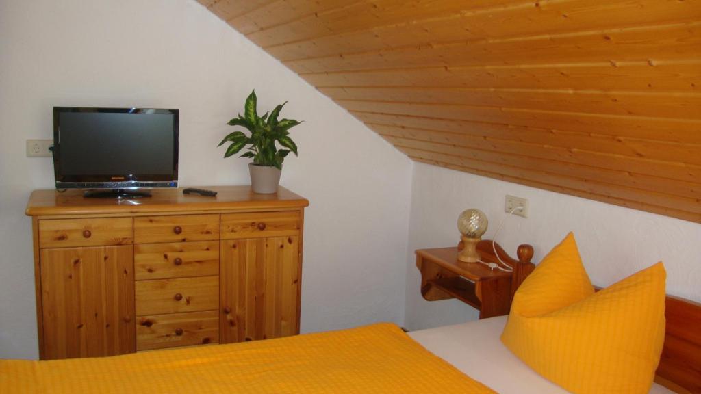 Mettenberger Hof - Pension Графенхаузен Екстериор снимка